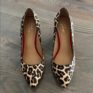 Crown Vintage Leopard Stacked Heel (Size 9.5)